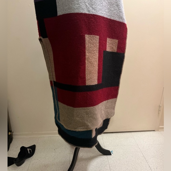 Shawl - Picture 8 of 8